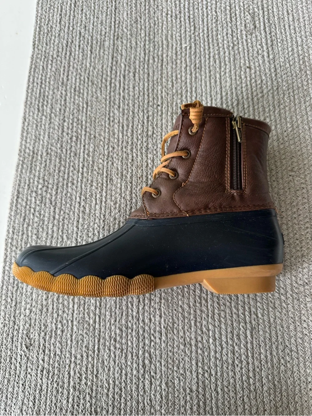 Sperry Girls Saltwater Boot Navy & Brown Duck Boots Size 6